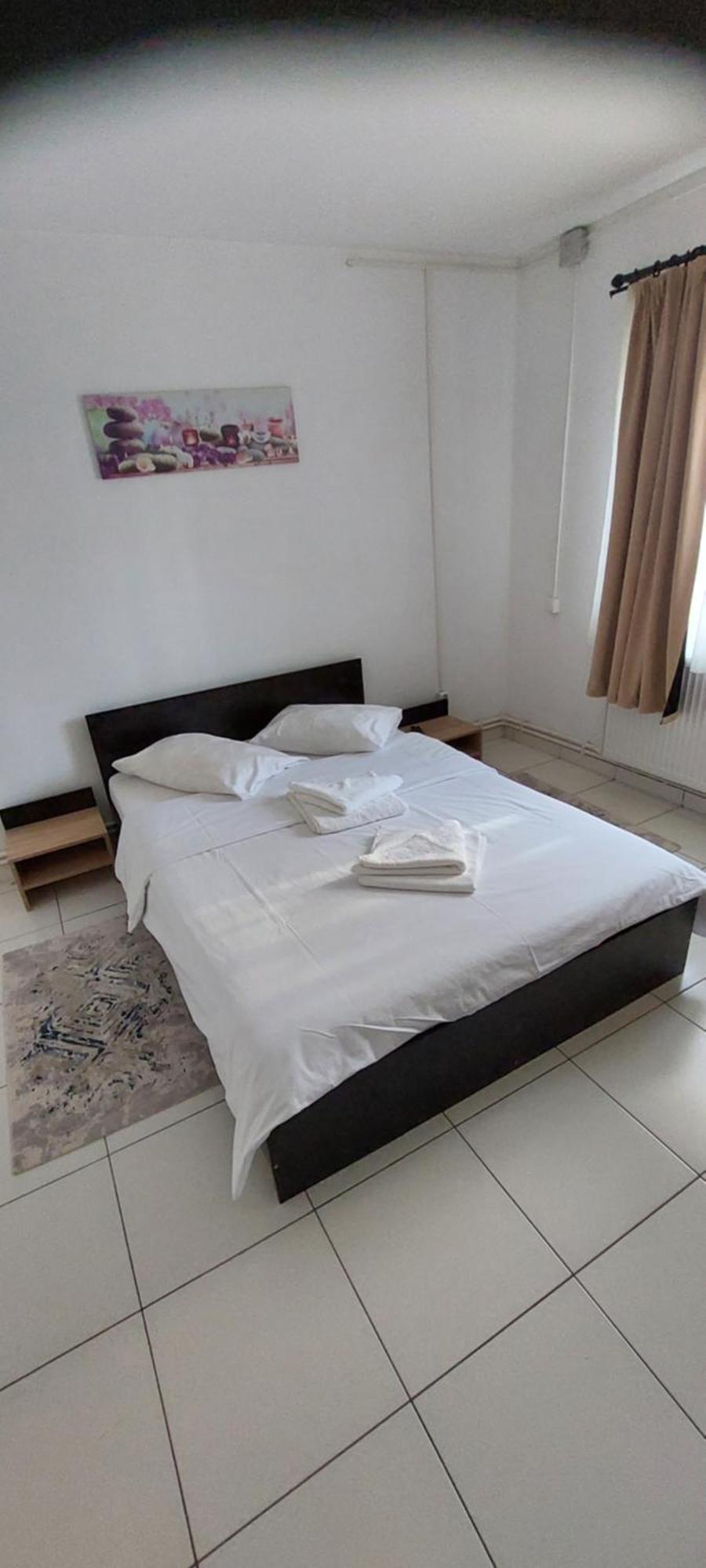 דבה Apartament Octav מראה חיצוני תמונה